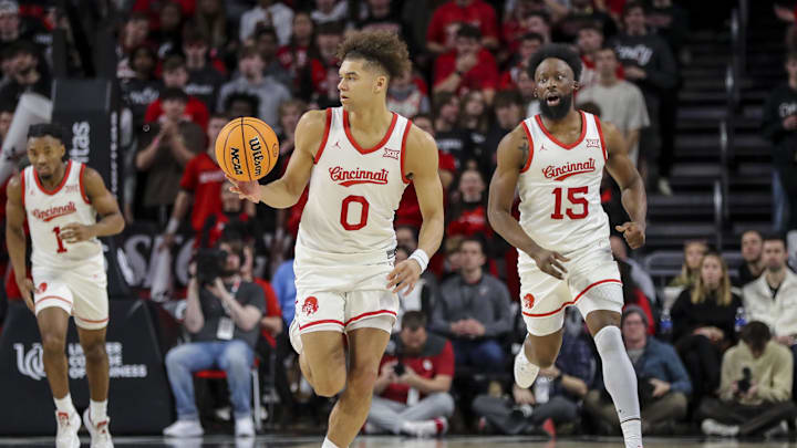 Jan 20, 2024; Cincinnati, Ohio, USA; Cincinnati Bearcats guard Dan Skillings Jr. (0) dribbles