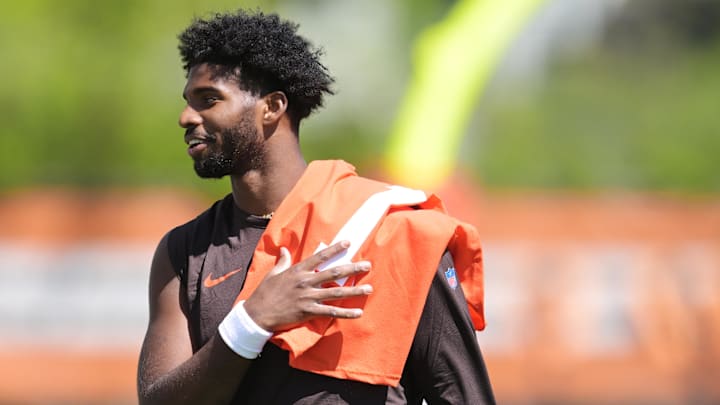 May 9, 2025; Berea, OH, USA;
Cleveland Browns quarterback Shedeur Sanders (12) leaves the field during rookie minicamp at CrossCountry Mortgage Campus. Mandatory Credit: Ken Blaze-Imagn Images May 9, 2025; Berea, OH, USA;
Cleveland Browns quarterback Shedeur Sanders (12) leaves the field during rookie minicamp at CrossCountry Mortgage Campus. Mandatory Credit: Ken Blaze-Imagn Images
