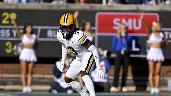 Nov 30, 2024; Dallas, Texas, USA; California Golden Bears defensive back Nohl Williams (3) in action during the game between the SMU Mustangs and the California Golden Bears at Gerald J. Ford Stadium. Mandatory Credit: Jerome Miron-Imagn Images