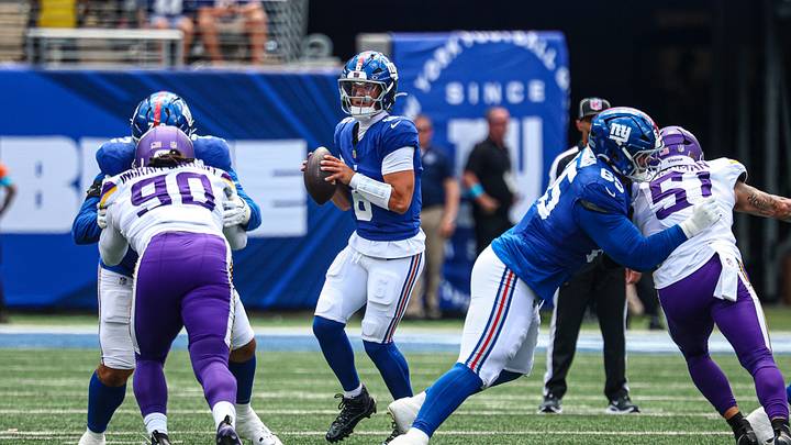 Aug 15, 2026; East Rutherford, New Jersey, USA; New York Giants quarterback Jaxson Dart (6) drops back to pass during the first quarter against the Minnesota Vikings at MetLife Stadium. Aug 15, 2026; East Rutherford, New Jersey, USA; New York Giants quarterback Jaxson Dart (6) drops back to pass during the first quarter against the Minnesota Vikings at MetLife Stadium.