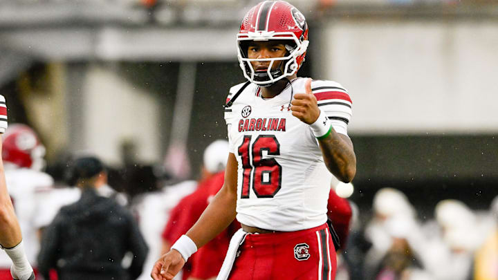 Nov 9, 2024; Nashville, Tennessee, USA; South Carolina Gamecocks quarterback LaNorris Sellers (16) gives a thumbs up just prior to the start of the game against the Vanderbilt Commodores during the first half at FirstBank Stadium. Mandatory Credit: Steve Roberts-Imagn Images Nov 9, 2024; Nashville, Tennessee, USA; South Carolina Gamecocks quarterback LaNorris Sellers (16) gives a thumbs up just prior to the start of the game against the Vanderbilt Commodores during the first half at FirstBank Stadium. Mandatory Credit: Steve Roberts-Imagn Images