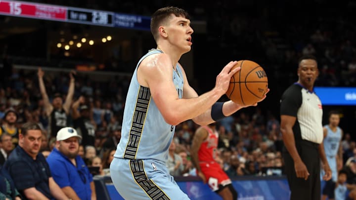 Oct 28, 2024; Memphis, Tennessee, USA; Memphis Grizzlies forward Jake LaRavia (3) shoots for three during the first half against the Chicago Bulls at FedExForum. Mandatory Credit: Petre Thomas-Imagn Images Oct 28, 2024; Memphis, Tennessee, USA; Memphis Grizzlies forward Jake LaRavia (3) shoots for three during the first half against the Chicago Bulls at FedExForum. Mandatory Credit: Petre Thomas-Imagn Images