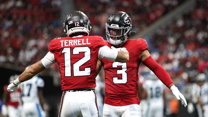 Atlanta Falcons cornerback Avieon Terrell and safety Jessie Bates III 