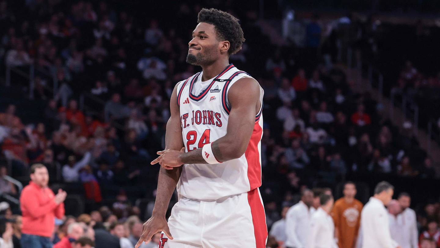 St. John's basketball looks much improved in dominant exhibition win over No. 7 Texas