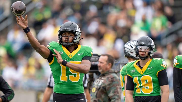 Oregon ducks Akili Smith Jr. dante moore dylan raiola transfer dan lanning koa ka'ai brock thomas big ten recruiting | Ben Lonergan/The Register-Guard 