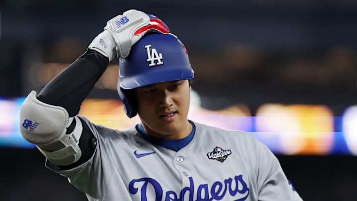 World Series - Los Angeles Dodgers v Toronto Blue Jays - Game One World Series - Los Angeles Dodgers v Toronto Blue Jays - Game One
