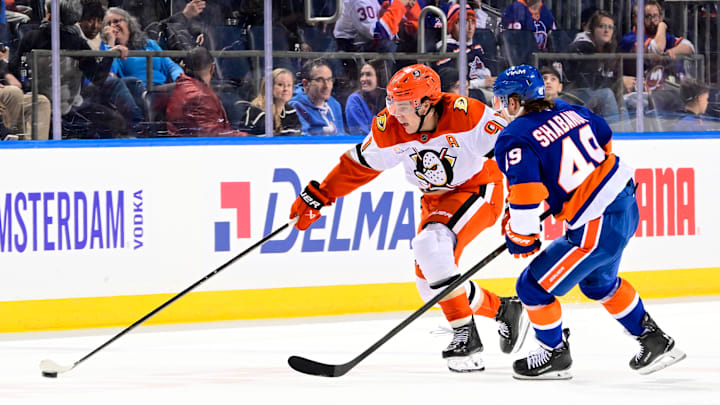 Anaheim Ducks v New York Islanders