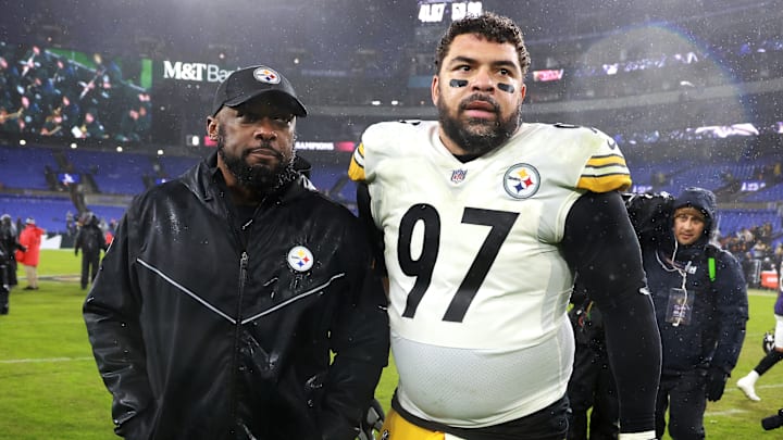 Pittsburgh Steelers v Baltimore Ravens
