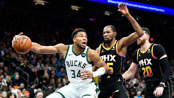 Milwaukee Bucks v Phoenix Suns