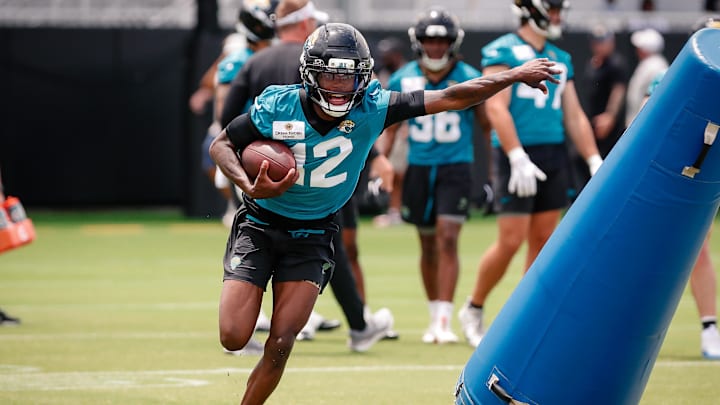 May 10, 2025; Jacksonville, FL, USA; Jacksonville Jaguars wide receiver Travis Hunter (12) runs after completing a passing drill during rookie minicamp at Miller Electric Center. Mandatory Credit: Travis Register-Imagn Images May 10, 2025; Jacksonville, FL, USA; Jacksonville Jaguars wide receiver Travis Hunter (12) runs after completing a passing drill during rookie minicamp at Miller Electric Center. Mandatory Credit: Travis Register-Imagn Images