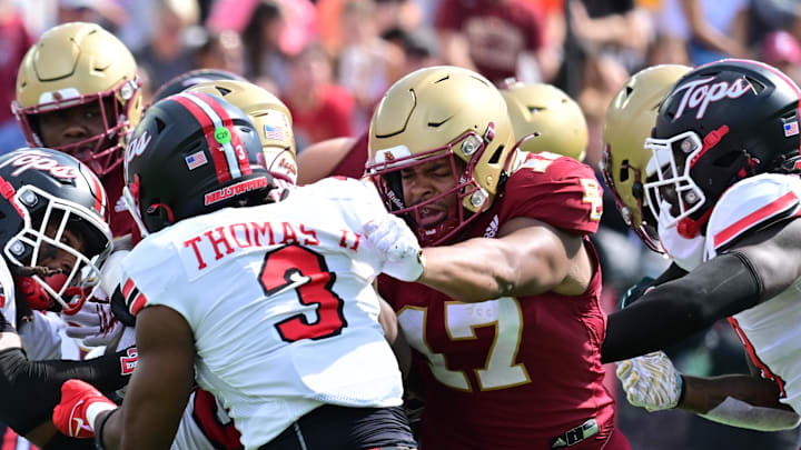 Sep 28, 2024; Chestnut Hill, Massachusetts, USA; Boston College Eagles tight end Jeremiah Franklin (17) blocks Western Kentucky Hilltoppers linebacker Darius Thomas (3) during the first half at Alumni Stadium. Mandatory Credit: Eric Canha-Imagn Images