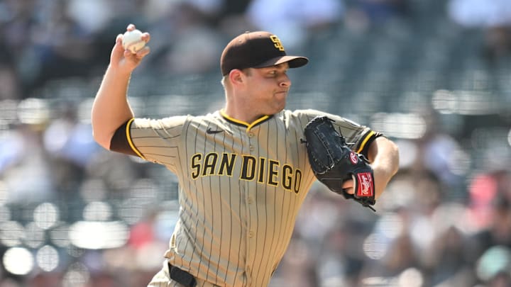 Sep 21, 2025; Chicago, Illinois, USA; San Diego Padres starting pitcher Michael King (34) pitches against the Chicago White Sox during the first inning at Rate Field. Mandatory Credit: Patrick Gorski-Imagn Images