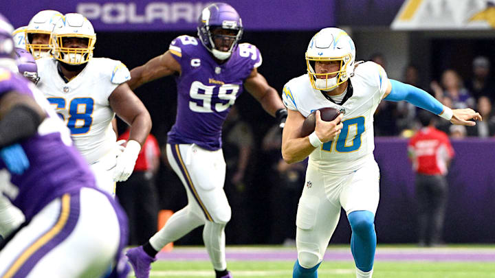 Los Angeles Chargers v Minnesota Vikings
