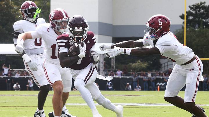 Oct 3, 2026; Starkville, Mississippi, USA; Mississippi State Bulldogs wide receiver Zion Ragins (7) runs against Alabama Crimson Tide defensive back Dijon Lee Jr. (5) and defensive back Bray Hubbard (18) during the first half at Davis Wade Stadium at Scott Field. Mandatory Credit: Petre Thomas-Imagn Images Oct 3, 2026; Starkville, Mississippi, USA; Mississippi State Bulldogs wide receiver Zion Ragins (7) runs against Alabama Crimson Tide defensive back Dijon Lee Jr. (5) and defensive back Bray Hubbard (18) during the first half at Davis Wade Stadium at Scott Field. Mandatory Credit: Petre Thomas-Imagn Images