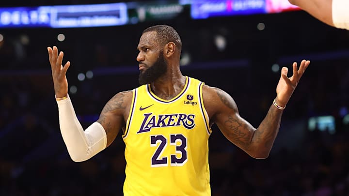 James anotó 35 puntos ante los Clippers