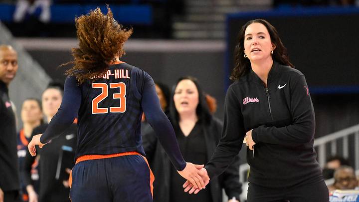 Feb 20, 2025; Los Angeles, California, USA; Illinois Fighting Illini head coach Shauna Green and Illinois Fighting Illini forward Brynn Shoup-Hill (23) during the second quarter against the UCLA Bruins at Pauley Pavilion presented by Wescom. Mandatory Credit: Robert Hanashiro-Imagn Images Feb 20, 2025; Los Angeles, California, USA; Illinois Fighting Illini head coach Shauna Green and Illinois Fighting Illini forward Brynn Shoup-Hill (23) during the second quarter against the UCLA Bruins at Pauley Pavilion presented by Wescom. Mandatory Credit: Robert Hanashiro-Imagn Images