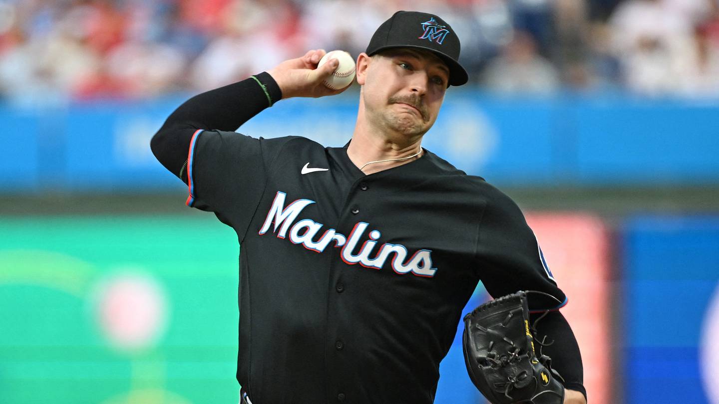 Janson Junk Shows Improvement in Marlins Loss to Phillies