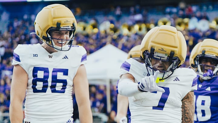 Decker DeGraaf (86) celebrates after Raiden Vines-Bright scored in the Spring Game. Decker DeGraaf (86) celebrates after Raiden Vines-Bright scored in the Spring Game.