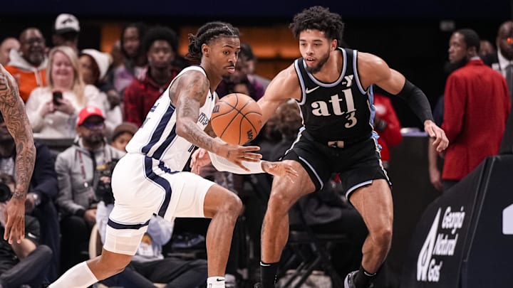 Atlanta Hawks rookie Seth Lundy guarding Ja Morant