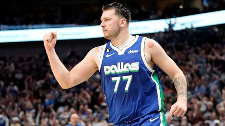 Charlotte Hornets v Dallas Mavericks