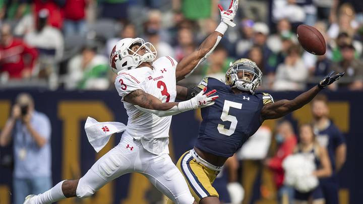 Sep 25, 2021; Chicago, Illinois, USA; Wisconsin Badgers wide receiver Kendric Pryor (3) is under able to pull in a pass against Notre Dame Fighting Irish cornerback Cam Hart (5).