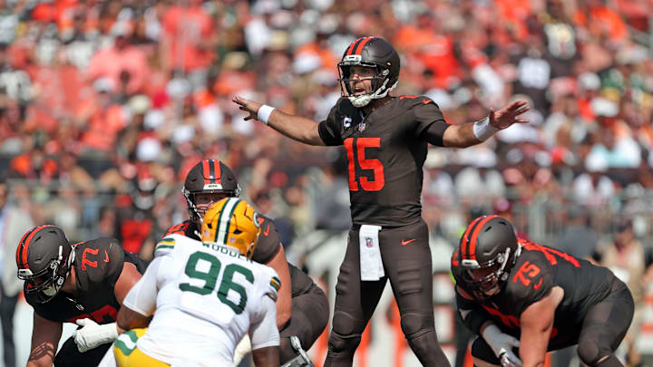 Cleveland Browns quarterback Joe Flacco (15) works the offense during the first half of an NFL football game at Huntington Bank Field, Sept. 21, 2025, in Cleveland, Ohio.