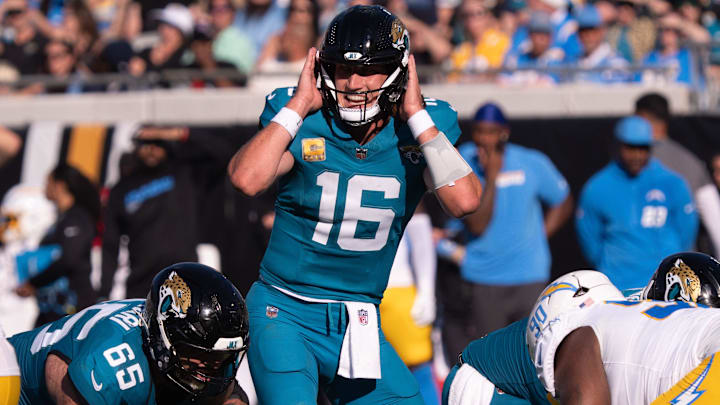 Jacksonville Jaguars quarterback Trevor Lawrence (16) changes the play at the line of scrimmage during the third quarter in an NFL football game at EverBank Stadium, Sunday, November 16, 2025, in Jacksonville, Fla. [Doug Engle/Florida Times-Union]