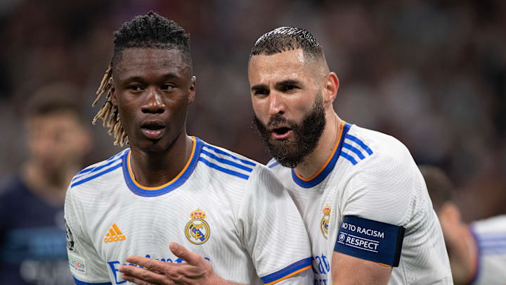 Eduardo Camavinga avec Karim Benzema au Real Madrid