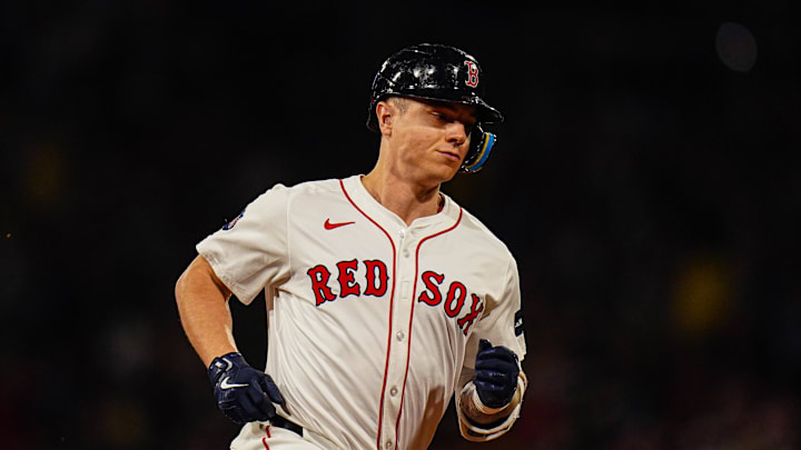 Sep 9, 2024; Boston, Massachusetts, USA; Boston Red Sox designated hitter Tyler O'Neill (17) hits a home run against the Baltimore Orioles in the third inning at Fenway Park. Mandatory Credit: David Butler II-Imagn Images Sep 9, 2024; Boston, Massachusetts, USA; Boston Red Sox designated hitter Tyler O'Neill (17) hits a home run against the Baltimore Orioles in the third inning at Fenway Park. Mandatory Credit: David Butler II-Imagn Images
