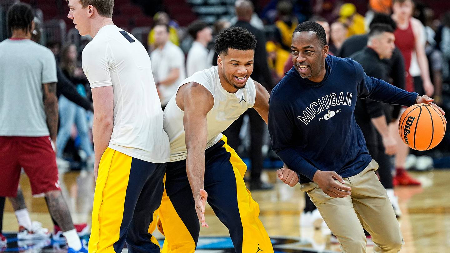 When Does Devin Cleveland Commit? Time, Stream as Michigan Basketball Waits Decision