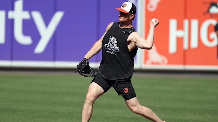 Jul 28, 2025; Baltimore, Maryland, USA; Baltimore Orioles first baseman Ryan O'Hearn (32) throws the ball before a game against the Toronto Blue Jays at Oriole Park at Camden Yards. Mandatory Credit: Daniel Kucin Jr.-Imagn Images Jul 28, 2025; Baltimore, Maryland, USA; Baltimore Orioles first baseman Ryan O'Hearn (32) throws the ball before a game against the Toronto Blue Jays at Oriole Park at Camden Yards. Mandatory Credit: Daniel Kucin Jr.-Imagn Images