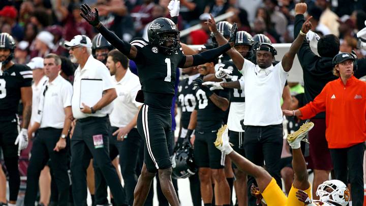 Mississippi State Bulldogs defensive back Kelley Jones reacts after a pass breakup during the first quarter against the Arizona State Sun Devils 