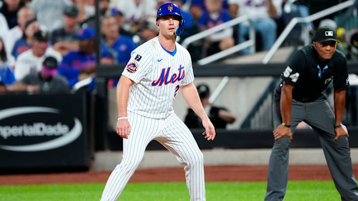 New York Mets first base Pete Alonso (20) is shown at first base after a fourth inning single, Tuesday, August 26, 2025. New York Mets first base Pete Alonso (20) is shown at first base after a fourth inning single, Tuesday, August 26, 2025.