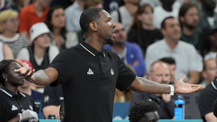 Aug 3, 2024; Villeneuve-d'Ascq, France; South Sudan head coach Royal Ivey during the first quarter against Serbia during the Paris 2024 Olympic Summer Games at Stade Pierre-Mauroy. Mandatory Credit: John David Mercer-Imagn Images