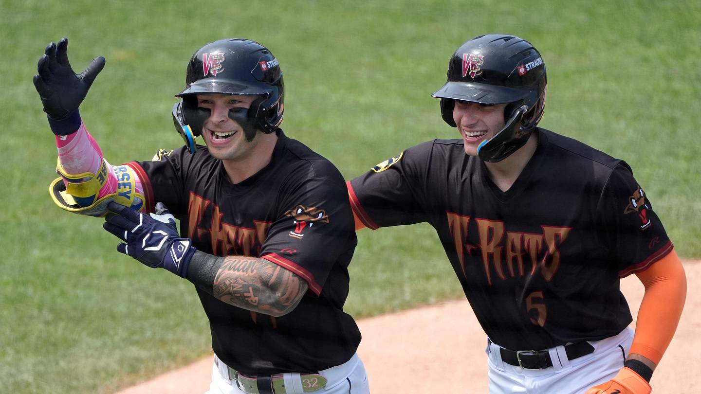 Brewers' No. 6 prospect gives glowing review of Milwaukee's farm system
