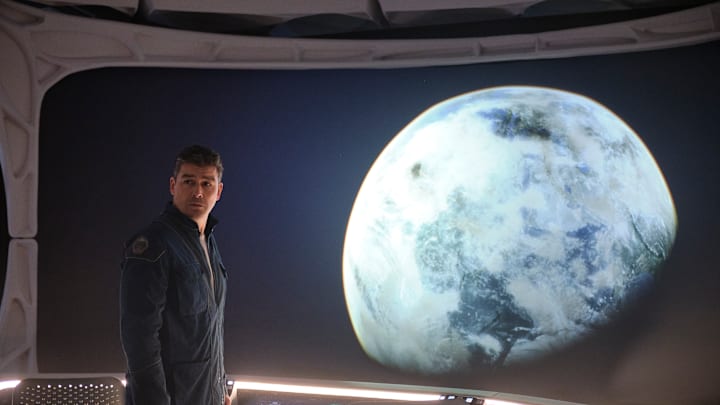 THE MIDNIGHT SKY (2020) Kyle Chandler as Mitchell.