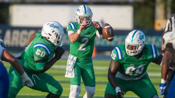 Syracuse football coaches have reached out to 3-star Marcus Stokes, the No. 1 quarterback in the transfer portal. Syracuse football coaches have reached out to 3-star Marcus Stokes, the No. 1 quarterback in the transfer portal.