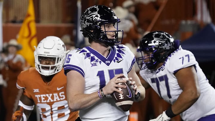 Nov 12, 2022; Austin, Texas, USA; Texas Christian Horned Frogs quarterback Max Duggan (15) prepares