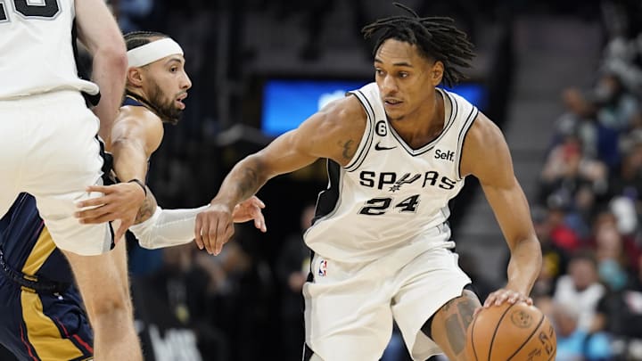 Nov 23, 2022; San Antonio, Texas, USA; San Antonio Spurs guard Devin Vassell (24) drives to the
