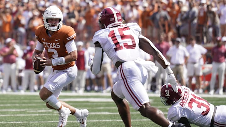 Sep 10, 2022; Austin, Texas, USA; Texas Longhorns quarterback Quinn Ewers (3) looks to pass before