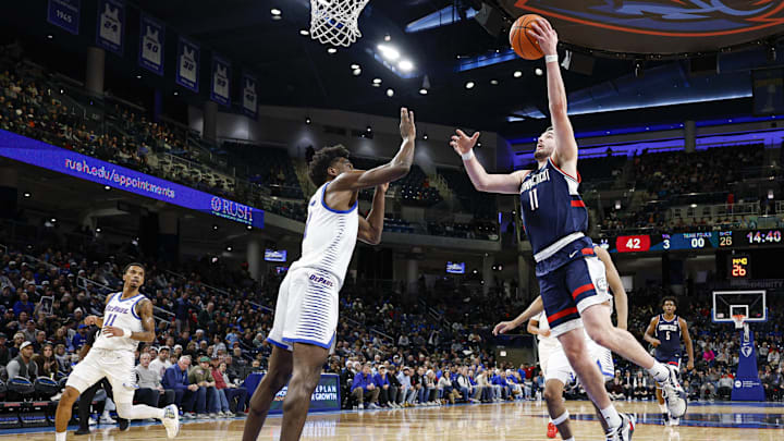The public is backing UConn against Illinois in the Final Four.