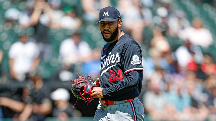 May 28, 2026; Chicago, Illinois, USA; Minnesota Twins starting pitcher Simeon Woods Richardson (24) leaves a baseball game against the Chicago White Sox during the third inning at Rate Field. Mandatory Credit: Kamil Krzaczynski-Imagn Images