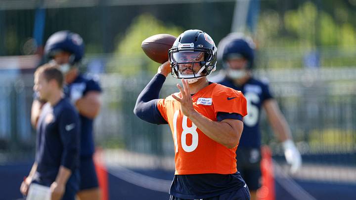 Chicago Bears QB Caleb Williams passes the ball during Training Camp. Mandatory Credit: Kamil Krzaczynski-Imagn Images Chicago Bears QB Caleb Williams passes the ball during Training Camp. Mandatory Credit: Kamil Krzaczynski-Imagn Images