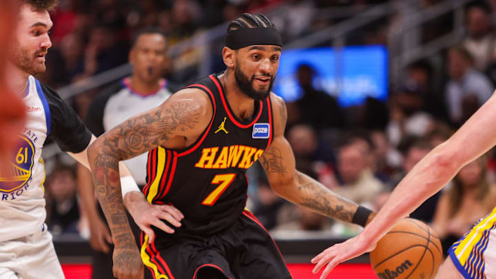 Mar 21, 2026; Atlanta, Georgia, USA; Atlanta Hawks guard Nickeil Alexander-Walker (7) drives to the basket against the Golden State Warriors in the second quarter at State Farm Arena. Mandatory Credit: Brett Davis-Imagn Images