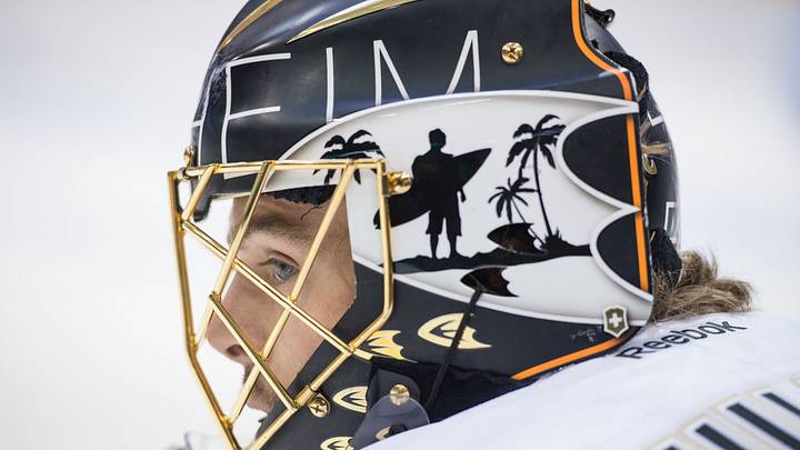 Apr 23, 2014; Dallas, TX, USA; Anaheim Ducks goalie Jonas Hiller (1) warms up before game four against the Dallas Stars in the first round of the 2014 Stanley Cup Playoffs at American Airlines Center. The Stars defeated the Ducks 4-2. Mandatory Credit: Jerome Miron-USA TODAY Sports Apr 23, 2014; Dallas, TX, USA; Anaheim Ducks goalie Jonas Hiller (1) warms up before game four against the Dallas Stars in the first round of the 2014 Stanley Cup Playoffs at American Airlines Center. The Stars defeated the Ducks 4-2. Mandatory Credit: Jerome Miron-USA TODAY Sports