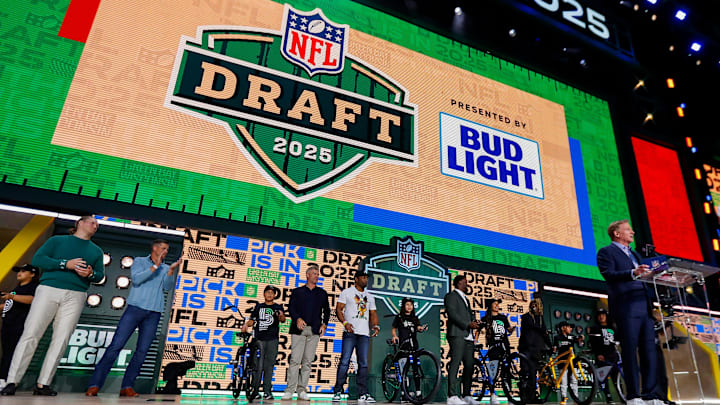NFL Commissioner Roger Goodell and Green Bay Packers alumni welcome fans to the 2025 NFL Draft before the first round on Thursday, April 24, 2025, at Lambeau Field in Green Bay, Wisconsin. The draft runs through April 26.
Tork Mason/USA TODAY NETWORK-Wisconsin