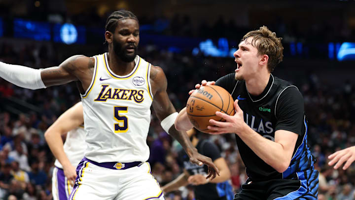 Flagg anotó 45 puntos en la victoria sobre los Lakers Flagg anotó 45 puntos en la victoria sobre los Lakers