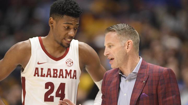 Mar 11, 2023; Nashville, TN, USA; Alabama Crimson Tide head coach Nate Oats talks with forward Brandon Miller (24) against the Missouri Tigers during the second half at Bridgestone Arena. Mandatory Credit: Steve Roberts-Imagn Images Mar 11, 2023; Nashville, TN, USA; Alabama Crimson Tide head coach Nate Oats talks with forward Brandon Miller (24) against the Missouri Tigers during the second half at Bridgestone Arena. Mandatory Credit: Steve Roberts-Imagn Images