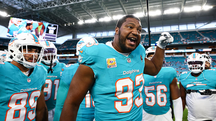Tennessee Titans v Miami Dolphins