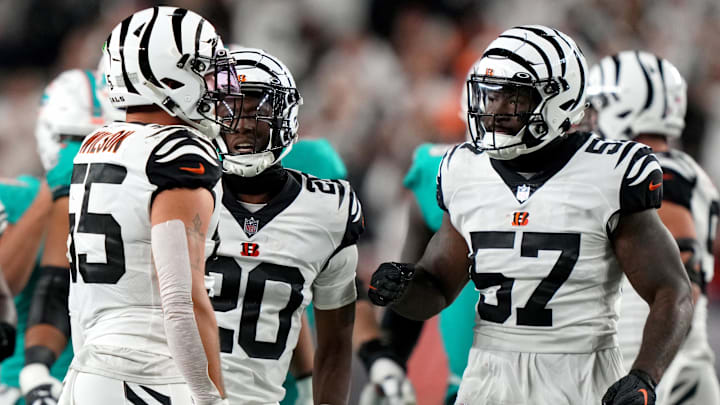 Sep 29, 2022; Cincinnati, Ohio, USA; Cincinnati Bengals linebacker Germaine Pratt (57) and